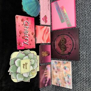 Eyeshadow Palette Collection
